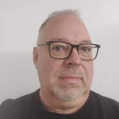 Juha Koivusaari, LVI-asentaja ja yrittäjä